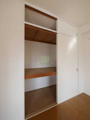 収納　お写真は別部屋のものになります
