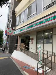 その他　ローソンストア100 LS新宿五丁目店（その他）まで111m