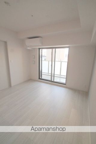 Dimus北浜の居間写真