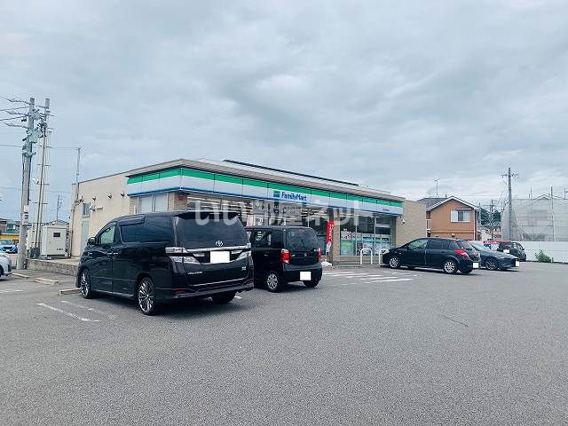 コンビニ　ファミリーマート 半田阿原町店（コンビニ）まで210m
