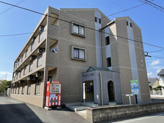 建物外観　落ち着いた雰囲気の外観です