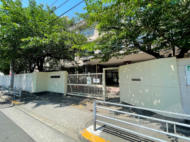 中学校　大阪市立東我孫子中学校（中学校）まで496m