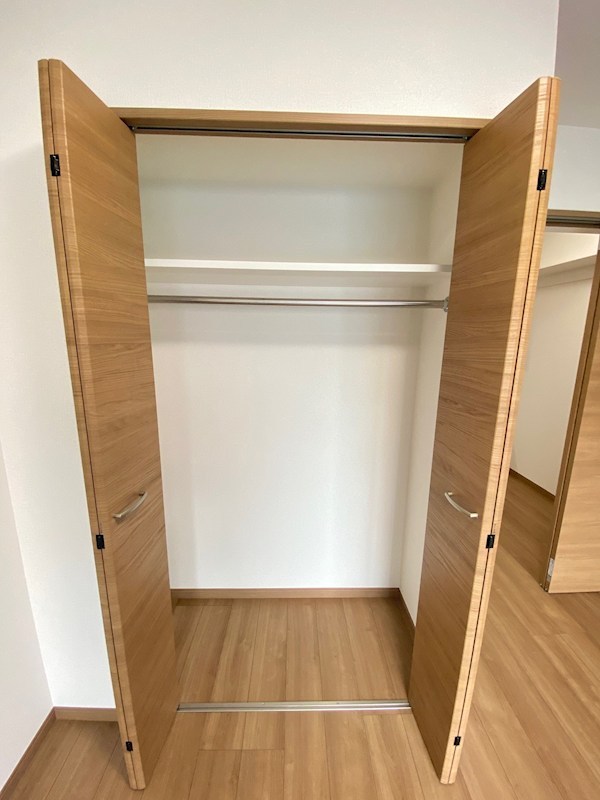 収納　（参考写真）同じ間取の別のお部屋です