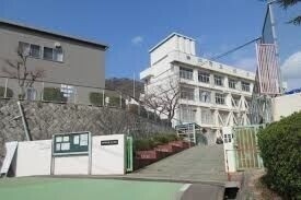 小学校　谷上小学校（小学校）まで1101m