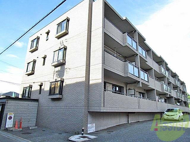 建物外観　豊中市稲津「メゾン・ド・ファミール」