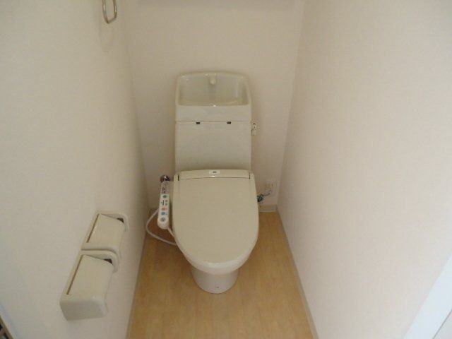 ジングレースのトイレ写真