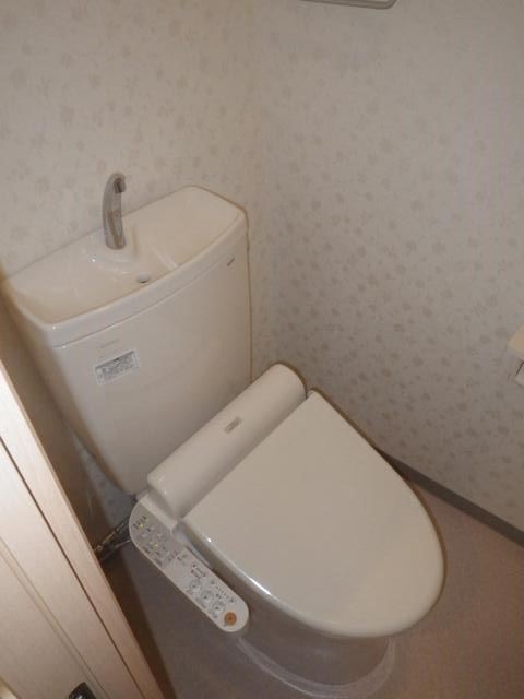 MAS 2013 B棟のトイレ写真