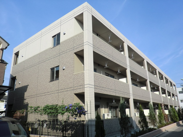 ＪＲ京浜東北線 蕨駅 バス乗車時間：10分 最寄りバス停で下車 徒歩6分 築15年