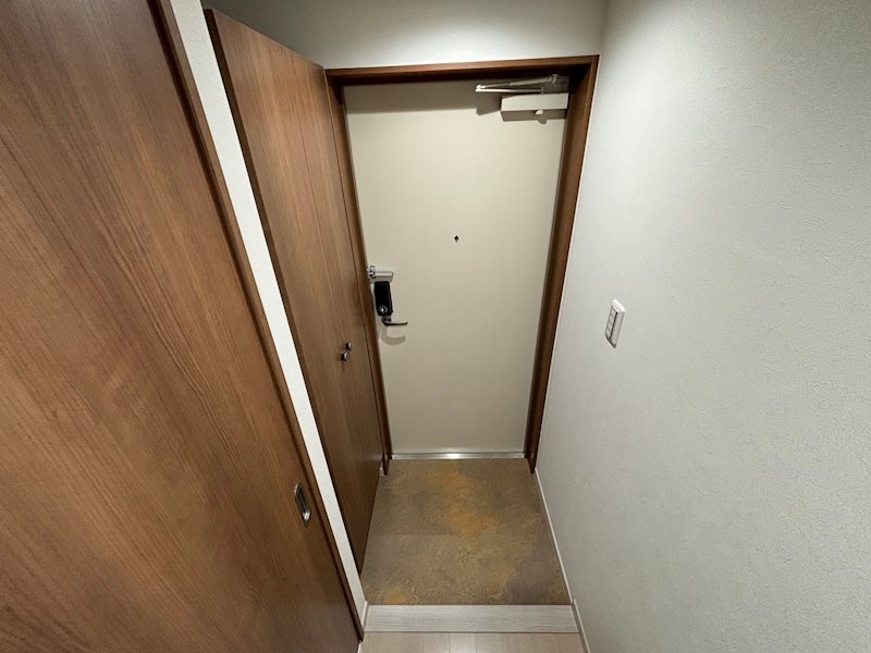 ウェルスクエア西宮北口の玄関写真