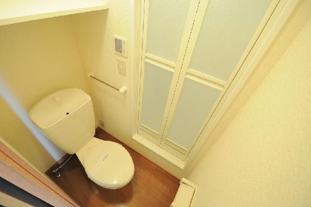 トイレ　同施工会社参考写真です