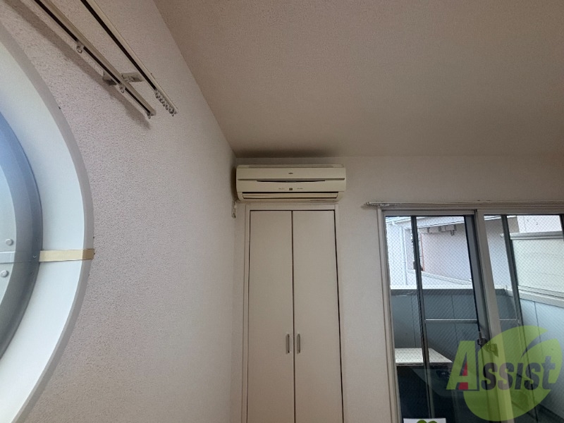 その他設備　リビングにエアコンが付いているため部屋の温度の調節が可能です