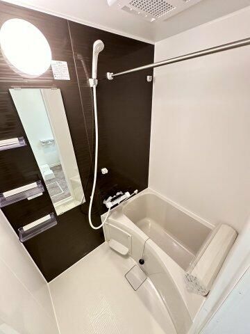 京急本線 生麦駅 徒歩5分 2階建 築2年の風呂写真