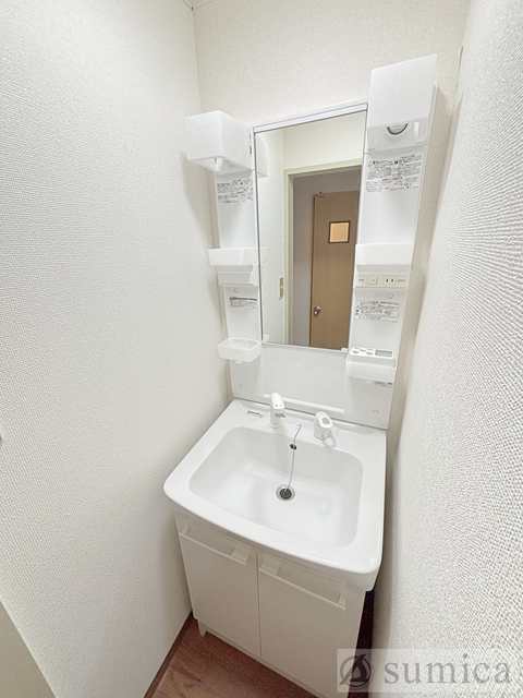 洗面設備　洗面脱衣所付き！独立洗面台が便利です♪♪