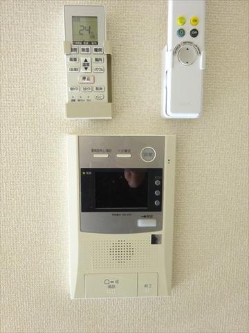 東京メトロ日比谷線 入谷駅 徒歩6分 11階建 築15年の玄関写真