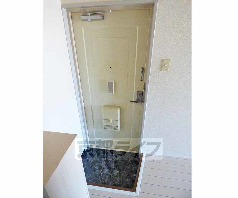 ファーストコート御所室町の玄関写真