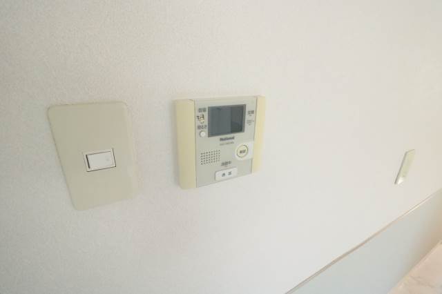 セキュリティ　モニター付きインターホンで安心♪
