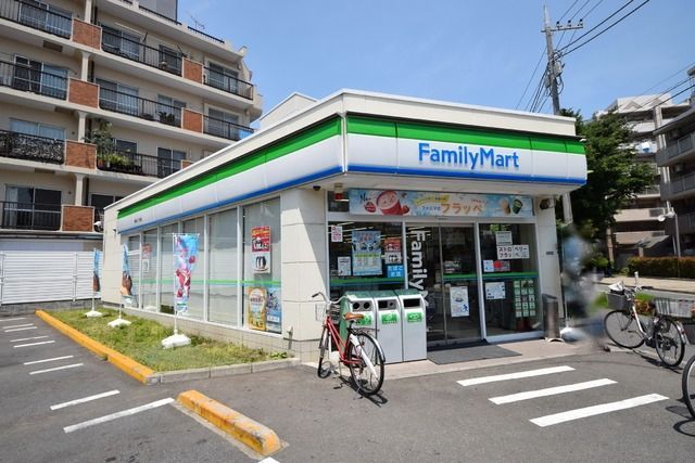 コンビニ　ファミリーマート（コンビニ）まで280m