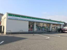 コンビニ　ファミリーマート高石加茂三丁目店（コンビニ）まで549m