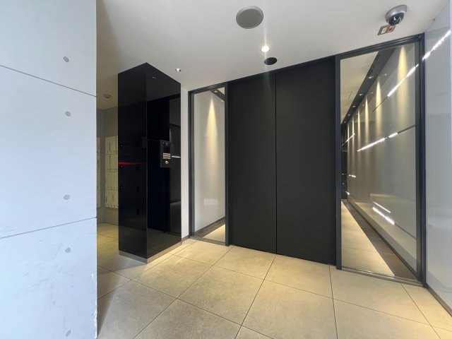 エントランス　建物の内部です