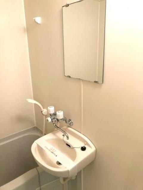洗面設備　同仕様参考写真