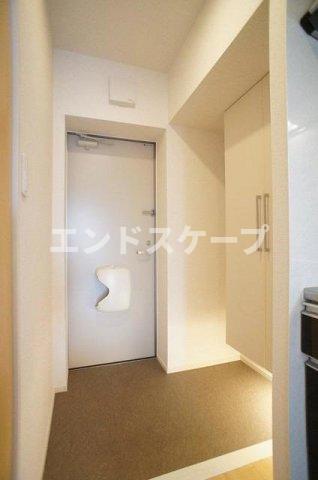 ＪＲ上越線 群馬総社駅 徒歩51分 3階建 築10年の玄関写真