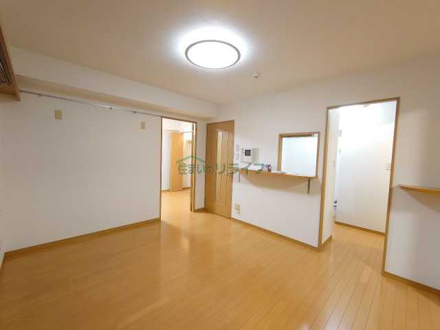 エントランス　パレステュディオ神楽坂
