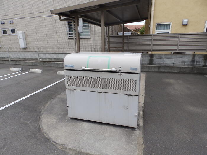 オッツ春日の外観写真