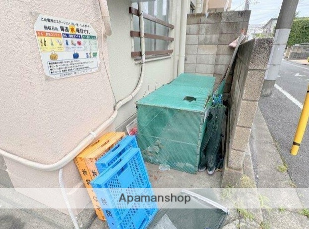 都営三田線 本蓮沼駅 徒歩11分 3階建 築57年の外観写真