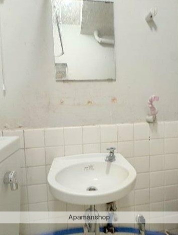 都営三田線 本蓮沼駅 徒歩11分 3階建 築57年の内装写真