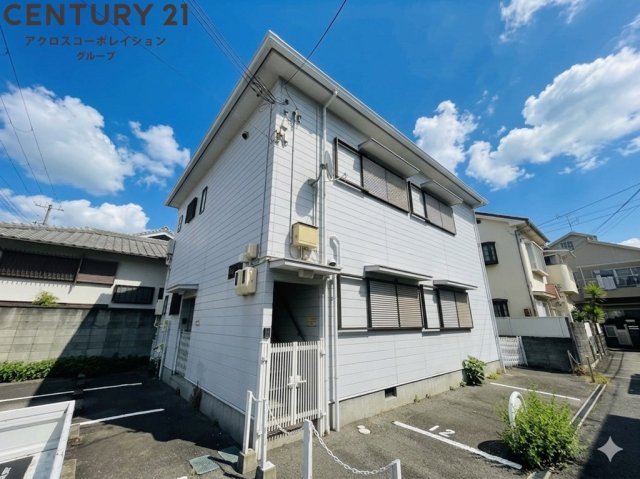 建物外観　敷地内に駐車場あり！