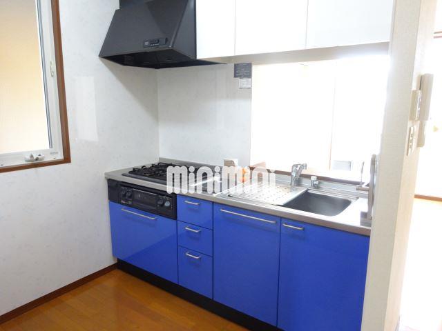 キッチン　お洒落な青色のカウンターキッチン