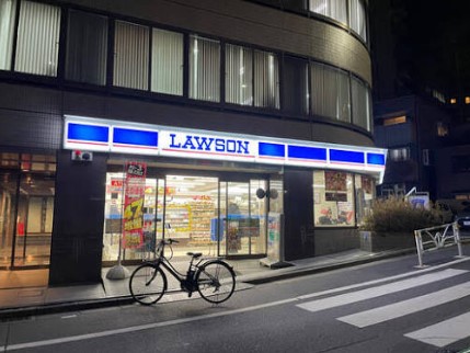 コンビニ　ローソン渋谷元代々木町店（コンビニ）まで360m