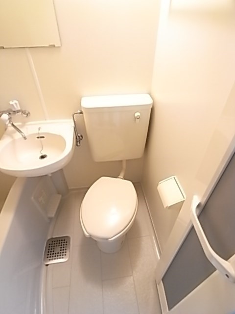 ハーバーヒル大倉山のトイレ写真