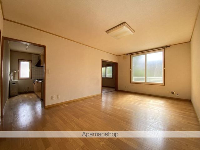 K’sマンションの居間写真