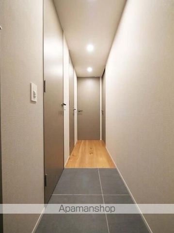 都営三田線 千石駅 徒歩4分 5階建 築1年の玄関写真