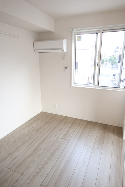 その他部屋・スペース　５帖洋室☆寝室に丁度いい広さです。