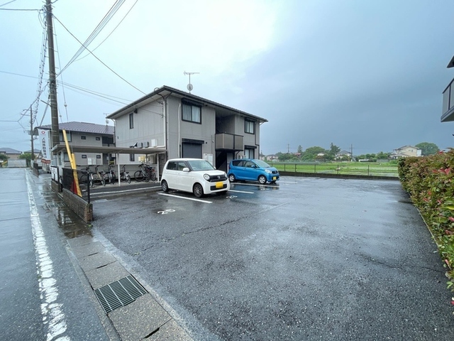 駐車場　駐車場