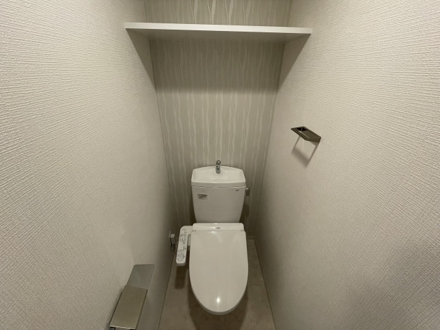 プロヴィスタ神戸三宮EASTのトイレ写真