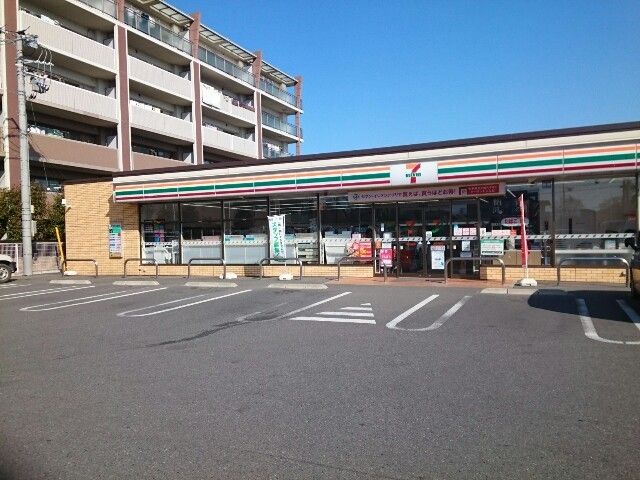 コンビニ　セブンイレブン大橋町店（コンビニ）まで600m