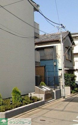 レオパレスマ メゾンウメジマの外観写真