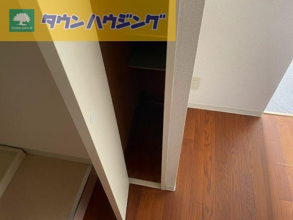 レオパレスパティオの玄関写真