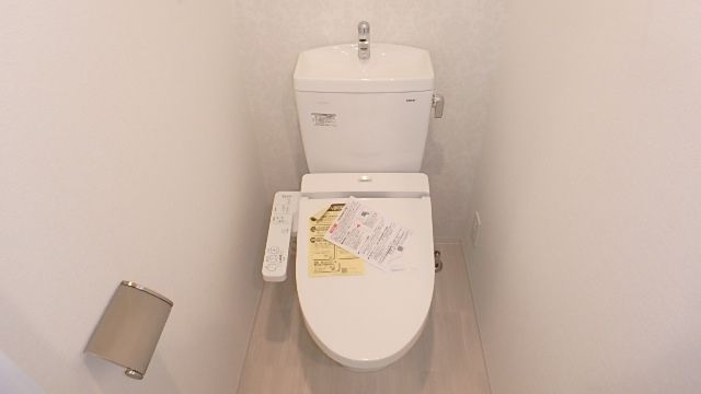 ＪＲ東西線 海老江駅 徒歩4分 12階建 築8年のトイレ写真