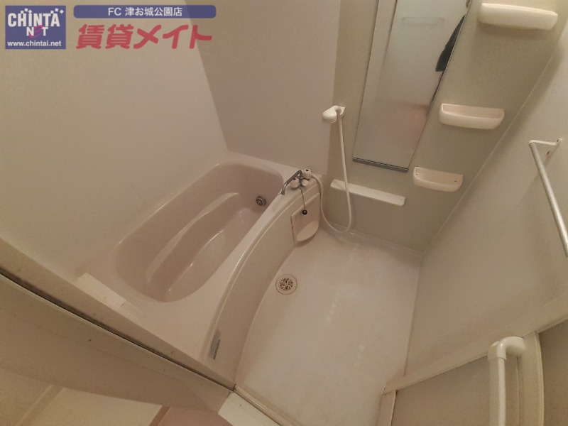 バス・シャワールーム　反転参考写真