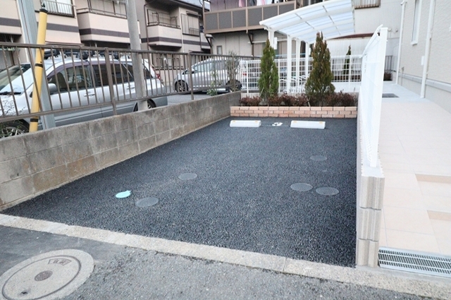 駐車場　駐車場