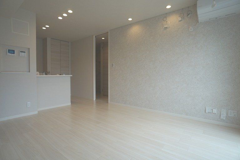 西武池袋線 所沢駅 徒歩19分 2階建 築6年の居間写真