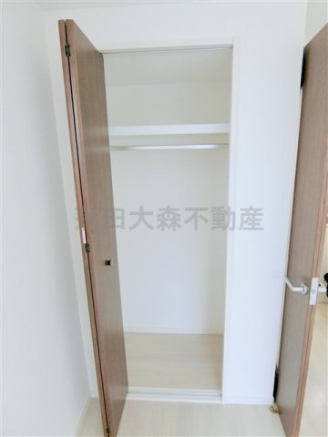 収納　収納　1メートル程の使いやすいクローゼット