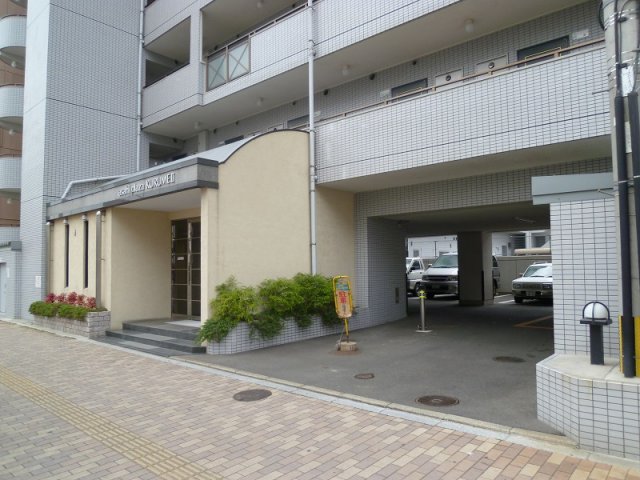 エントランス　建物の内部です