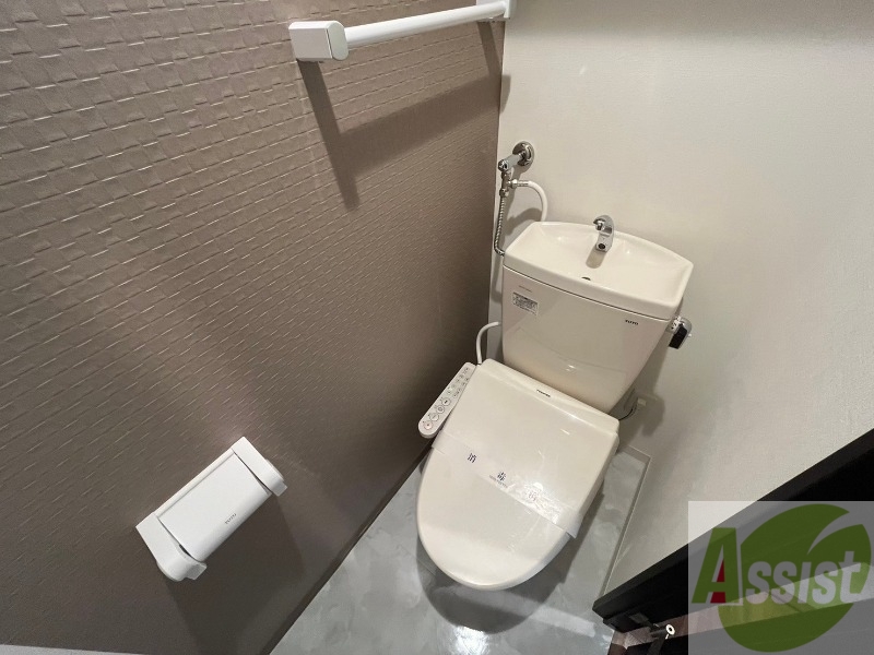 トイレ　トイレです。ウォシュレット付を探している方、おすすめです。