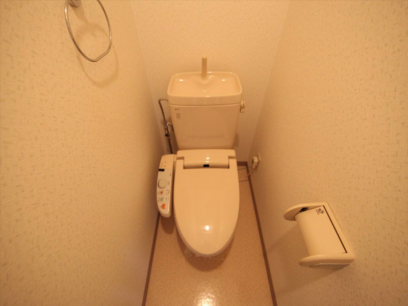 トイレ　温水洗浄便座付トイレ