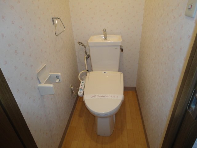 トイレ　シャワー付トイレ